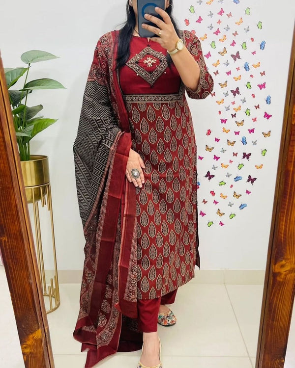 Premium Cotton Maroon Printed Dupatta Set