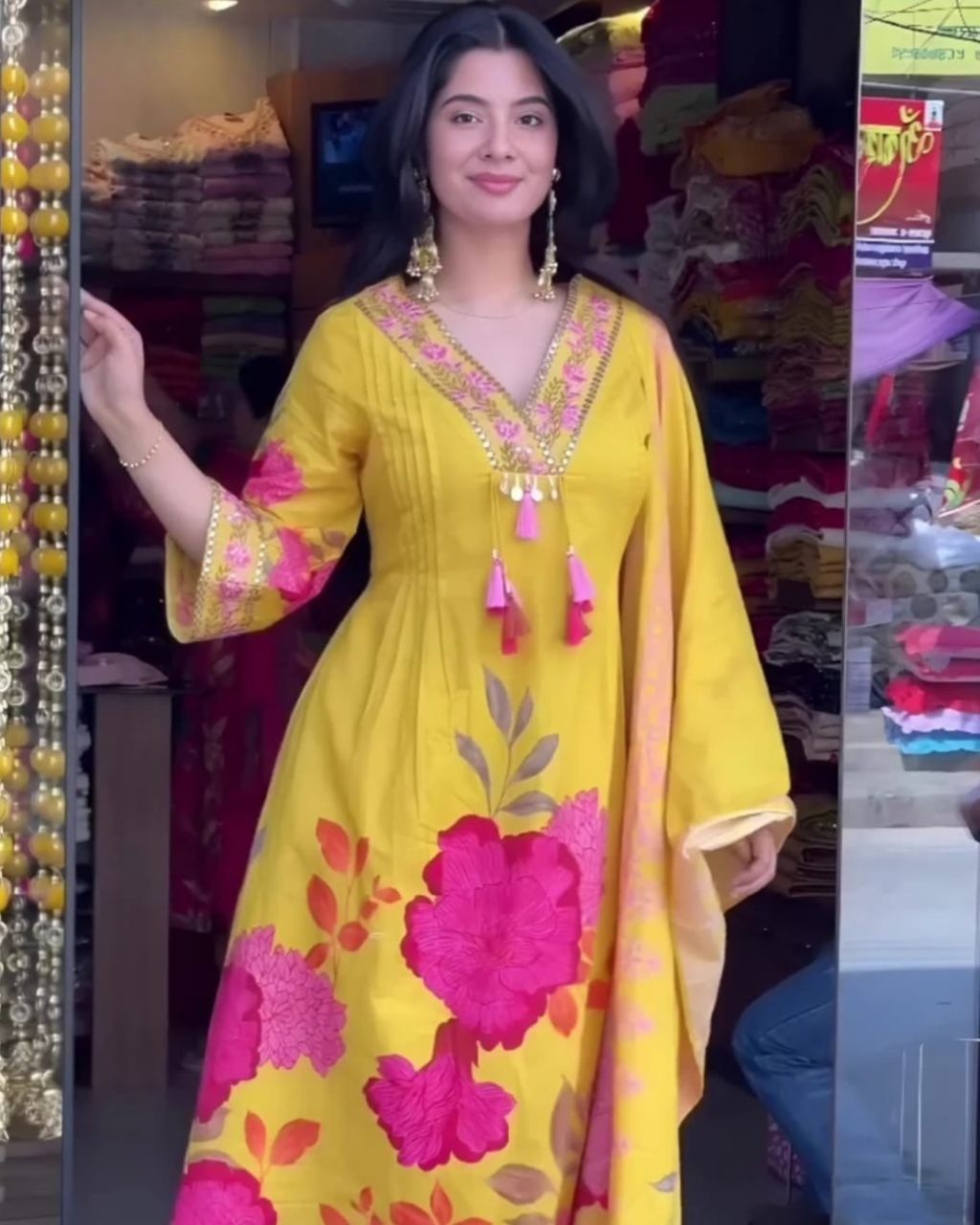 Premium Yellow Floral Pure mal cotton Dupatta Set