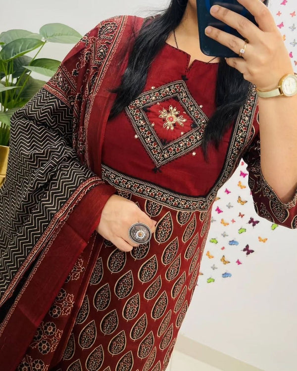 Premium Cotton Maroon Printed Dupatta Set