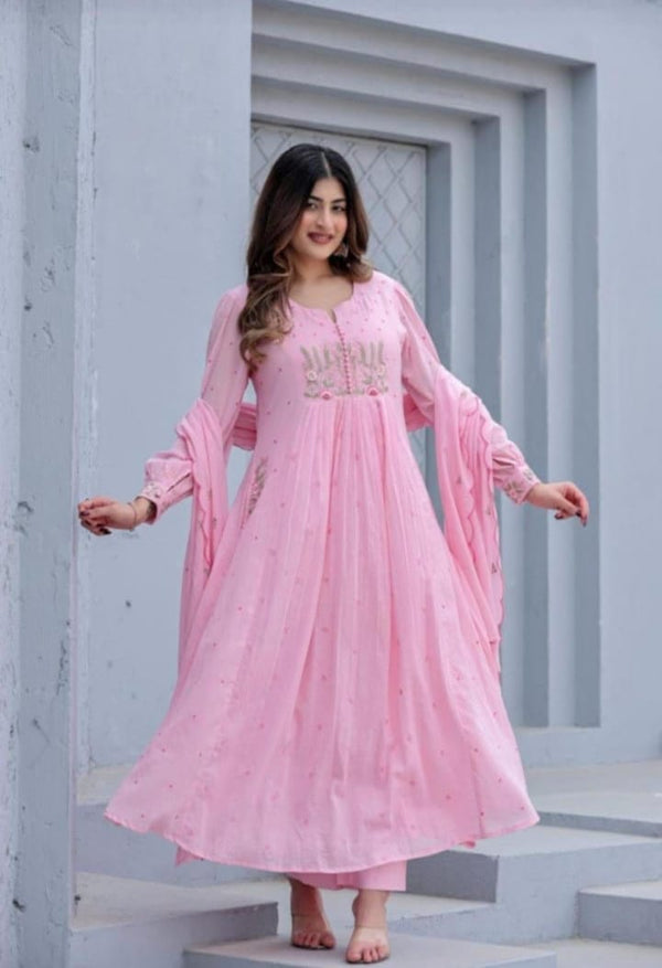 baby pink ankarli style kurti with pant and duppta sat